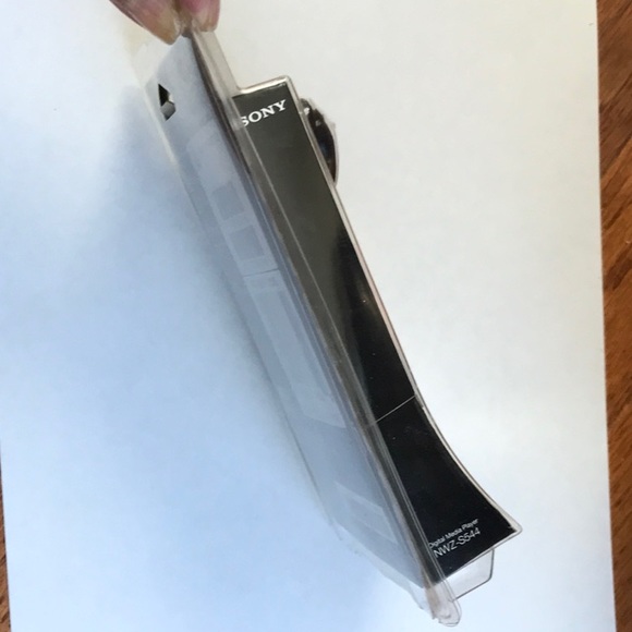 Sony Walkman vintage S Series 8GB MP3 player NWZ S544BCC2 Black - Picture 5 of 5